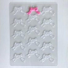 Load image into Gallery viewer, RIBBON BOW 2&quot; CHOCOLATE MOLD 90-8066